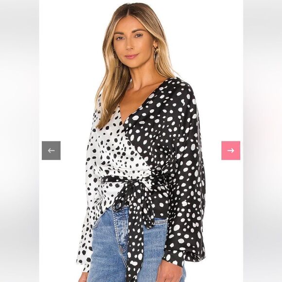 NWT
LPA Dolman Wrap Top in Austin Print Size XS with Defects $178 (4-15) - Picture 3 of 6